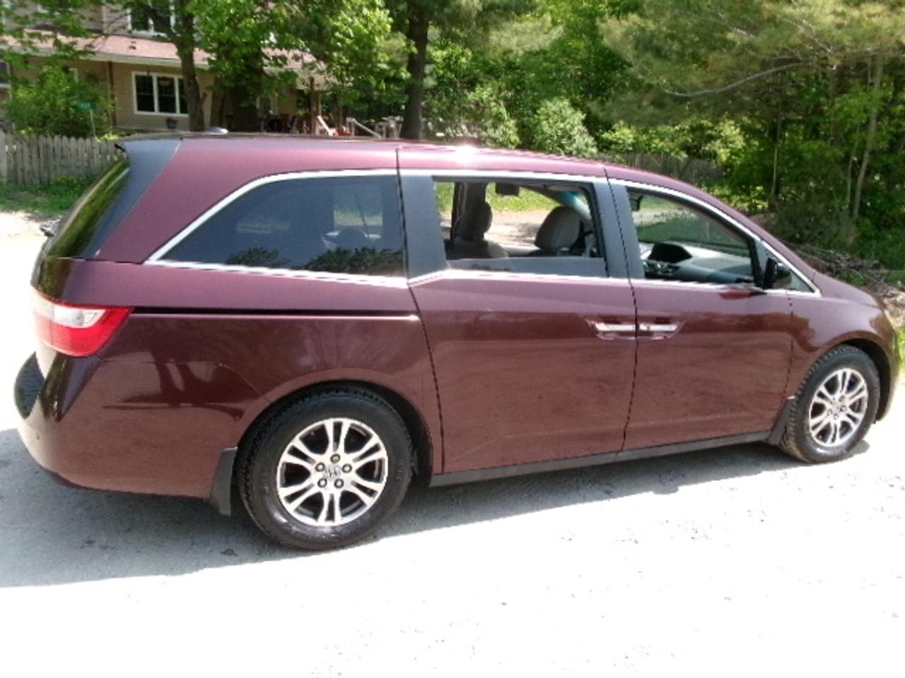 2012 Honda Odyssey EX-L Photo