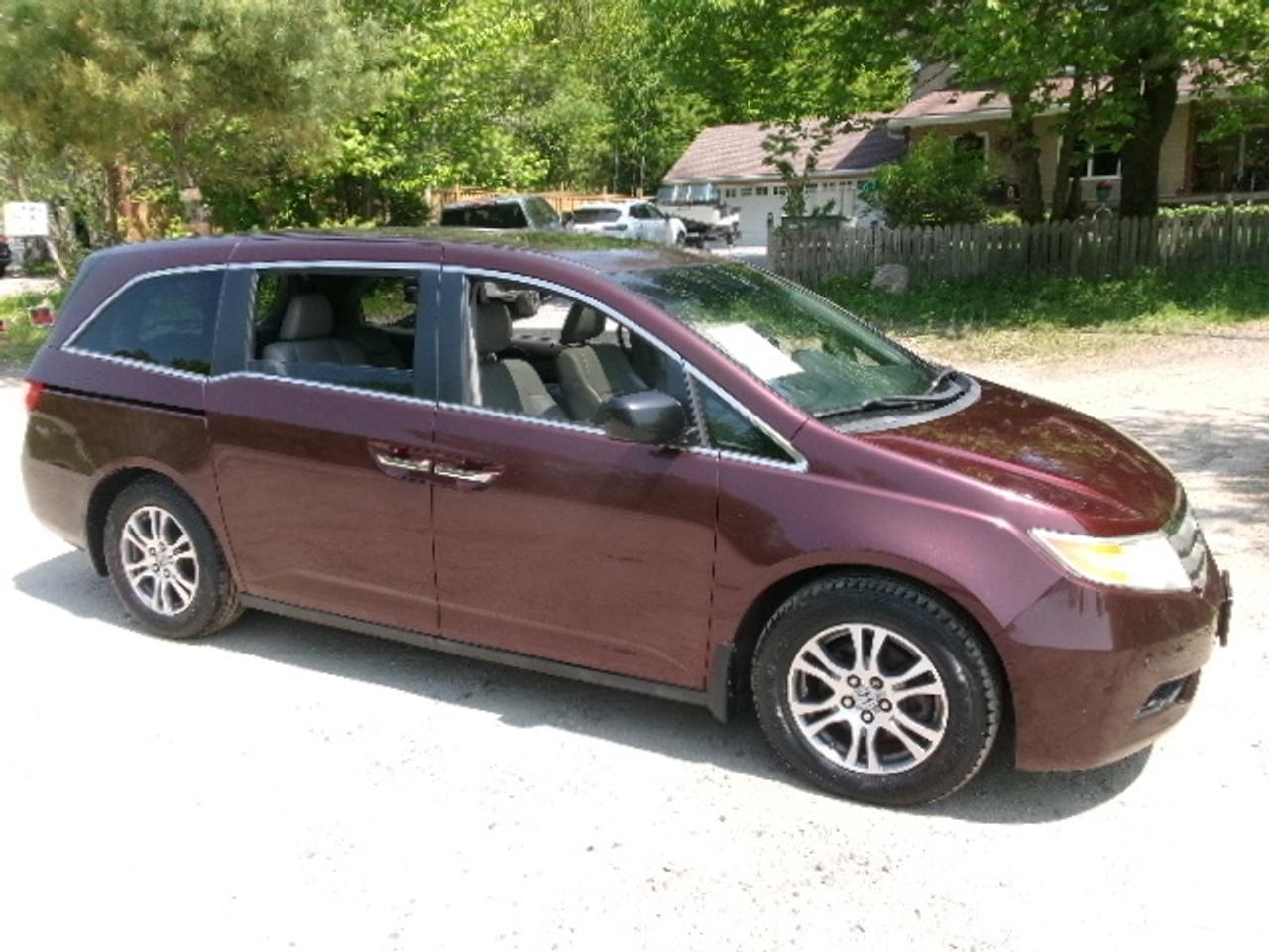 2012 Honda Odyssey EX-L Photo