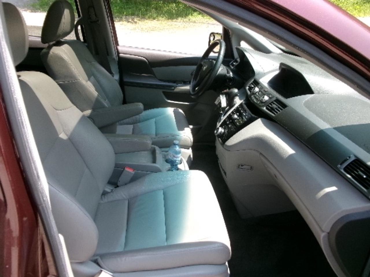 2012 Honda Odyssey EX-L Photo