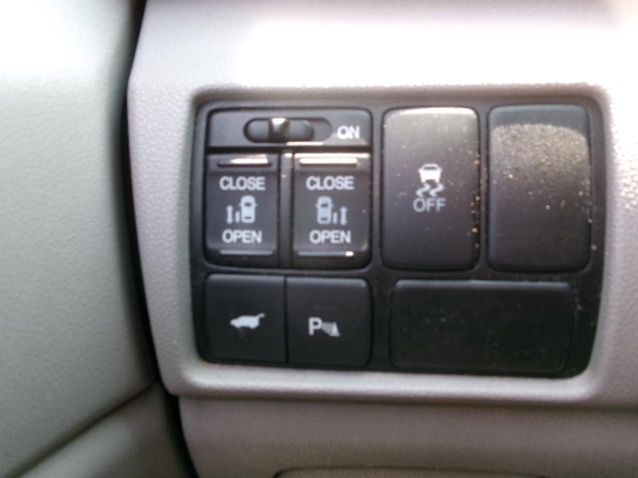 2012 Honda Odyssey EX-L Photo