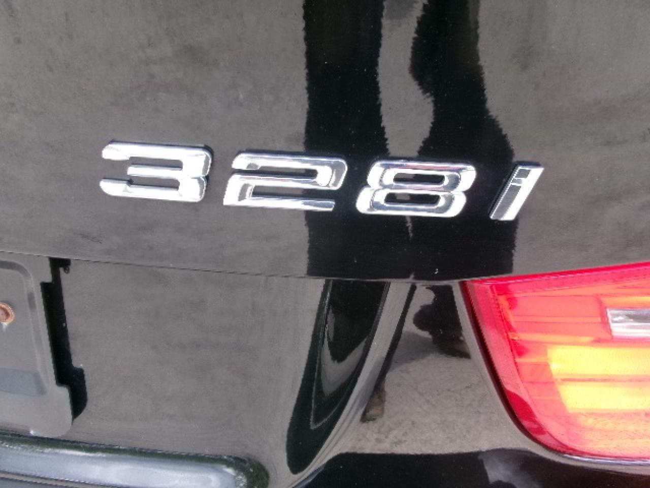 2011 BMW 3-Series 328i xDrive Photo