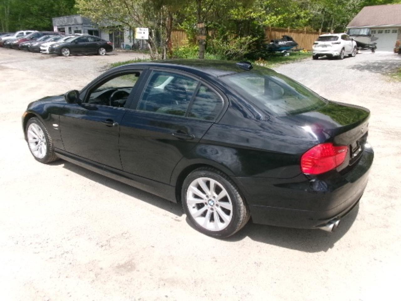 2011 BMW 3-Series 328i xDrive Photo