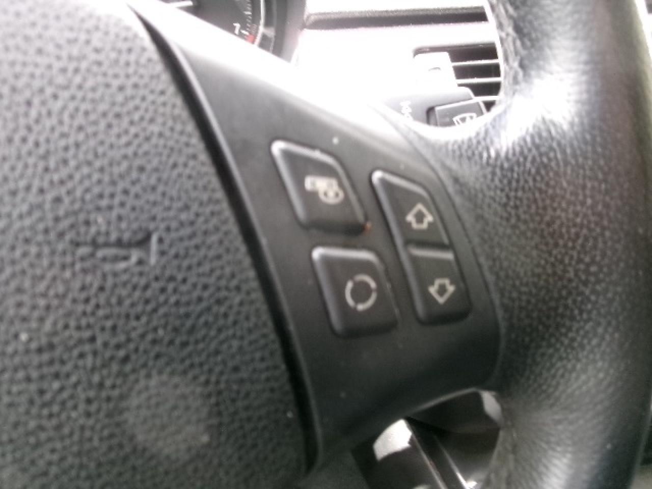 2011 BMW 3-Series 328i xDrive Photo