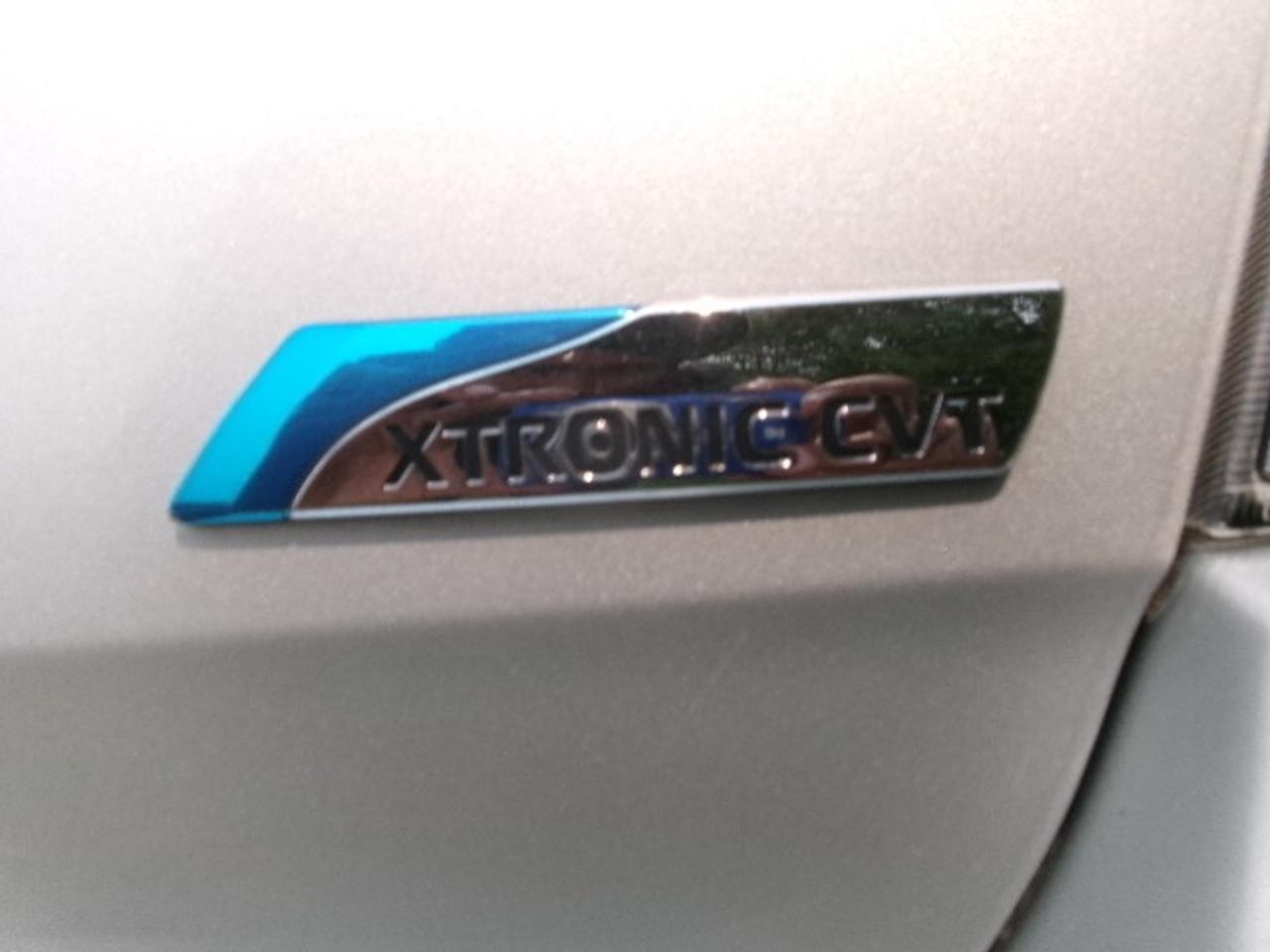 2012 Nissan Sentra 2.0 SR Photo