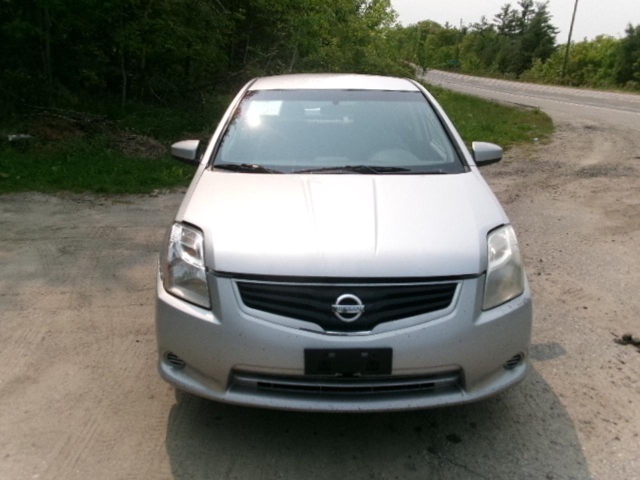 2012 Nissan Sentra 2.0 SR Photo