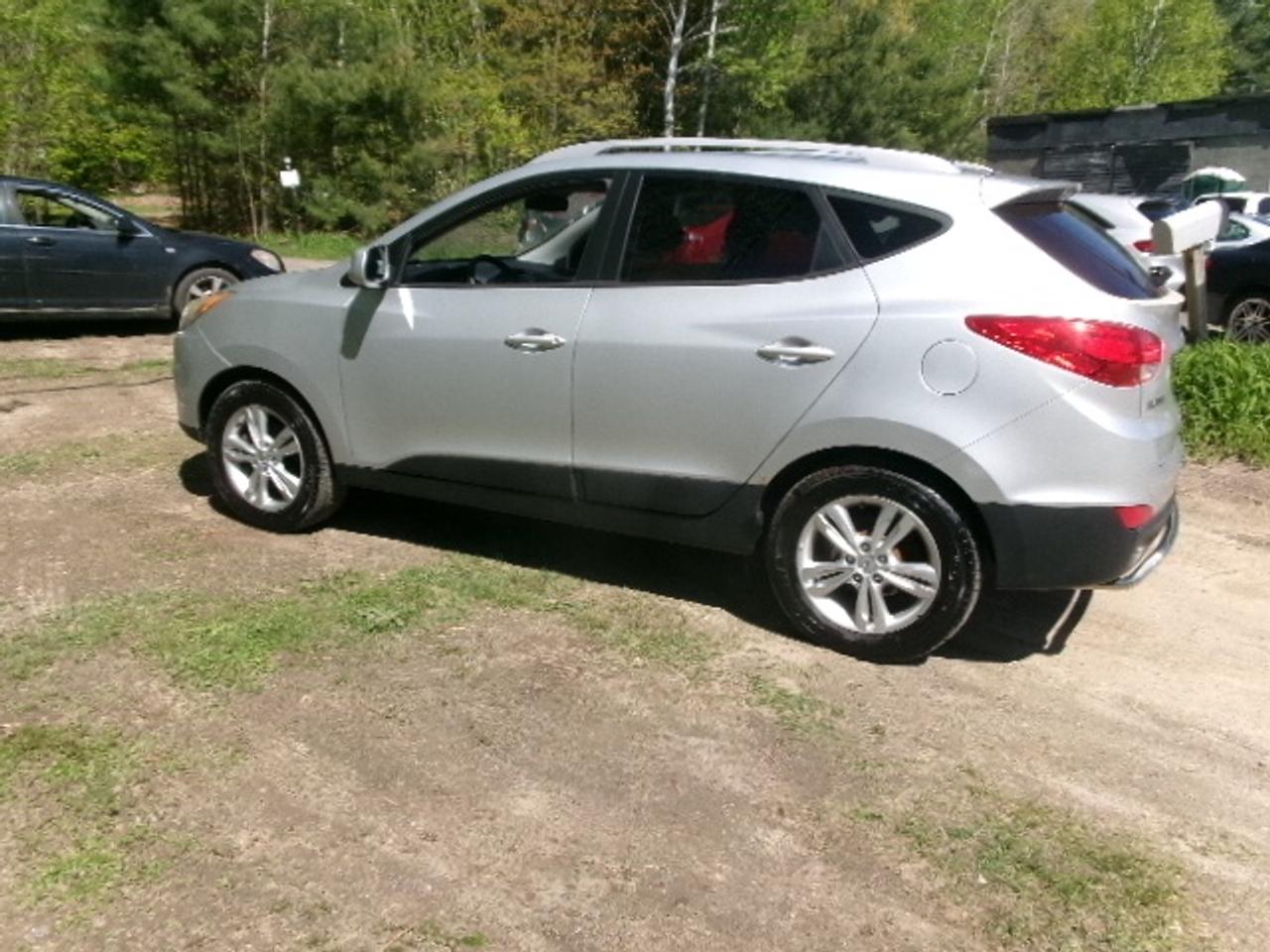 2011 Hyundai Tucson Limited Photo