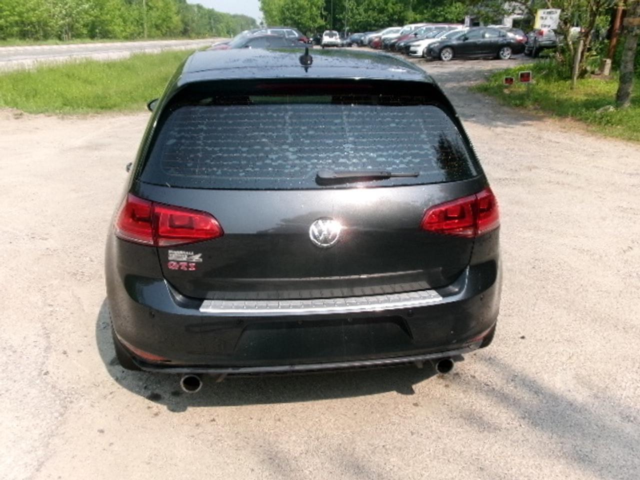 2015 Volkswagen Golf GTI Autobahn Photo