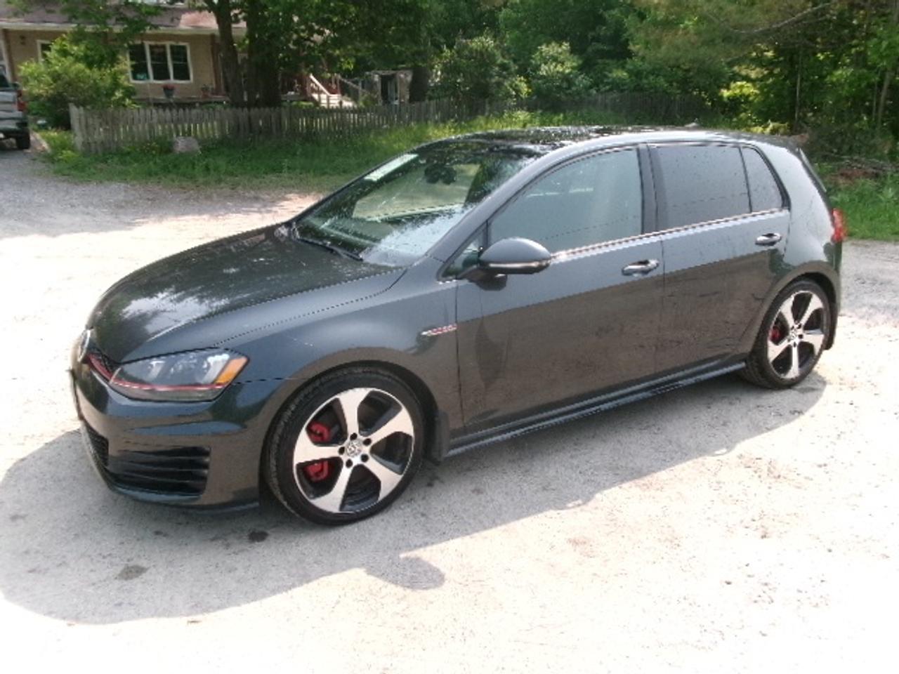 2015 Volkswagen Golf GTI Autobahn Photo