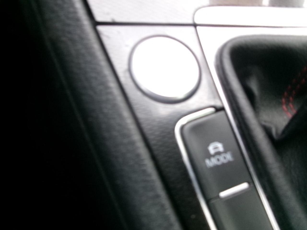 2015 Volkswagen Golf GTI Autobahn Photo