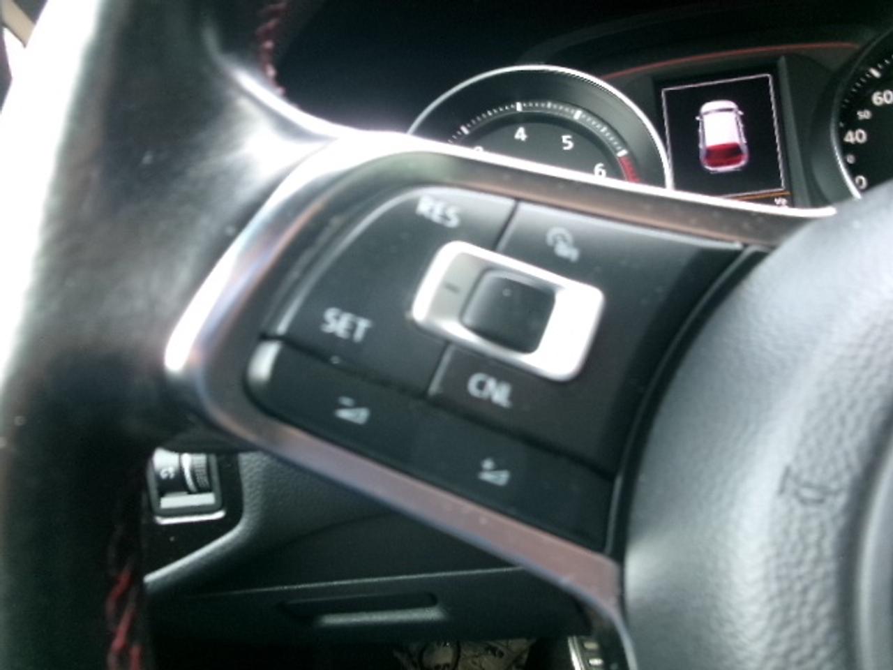 2015 Volkswagen Golf GTI Autobahn Photo