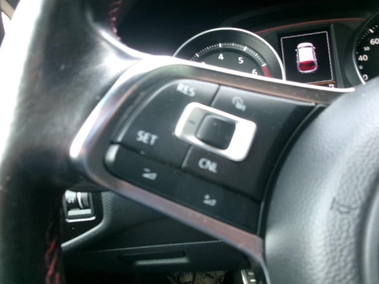 2015 Volkswagen Golf GTI Autobahn Photo