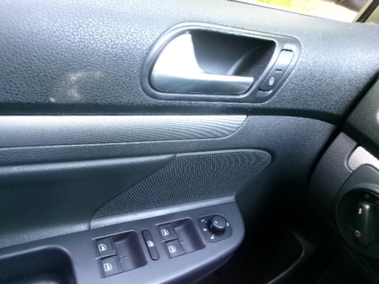 2009 Volkswagen Jetta SportWagen SE Photo