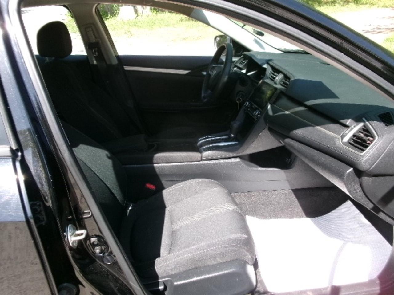 2017 Honda Civic LX Photo4