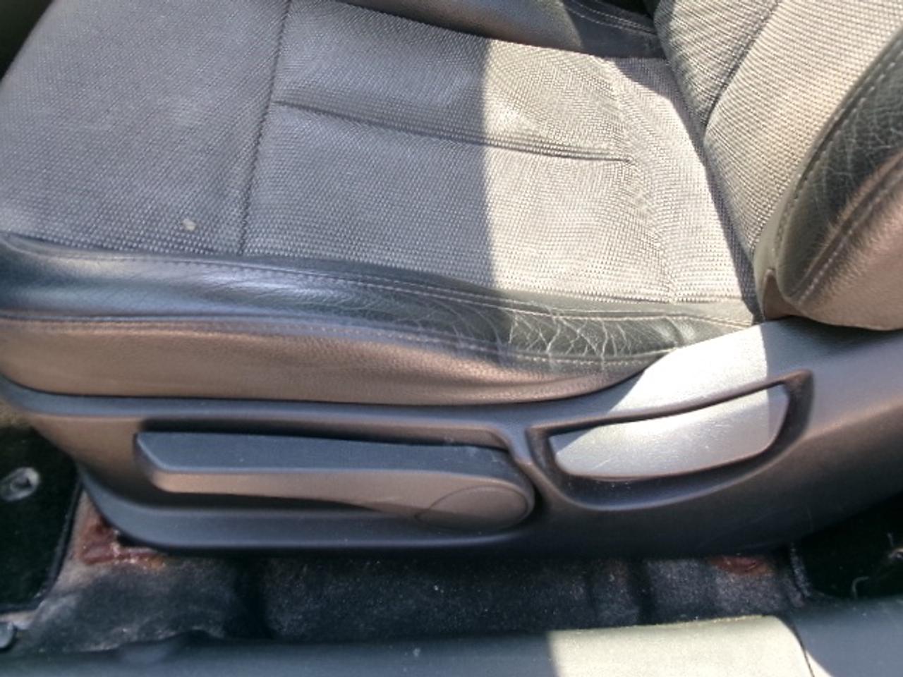 2013 Hyundai Veloster Base Photo