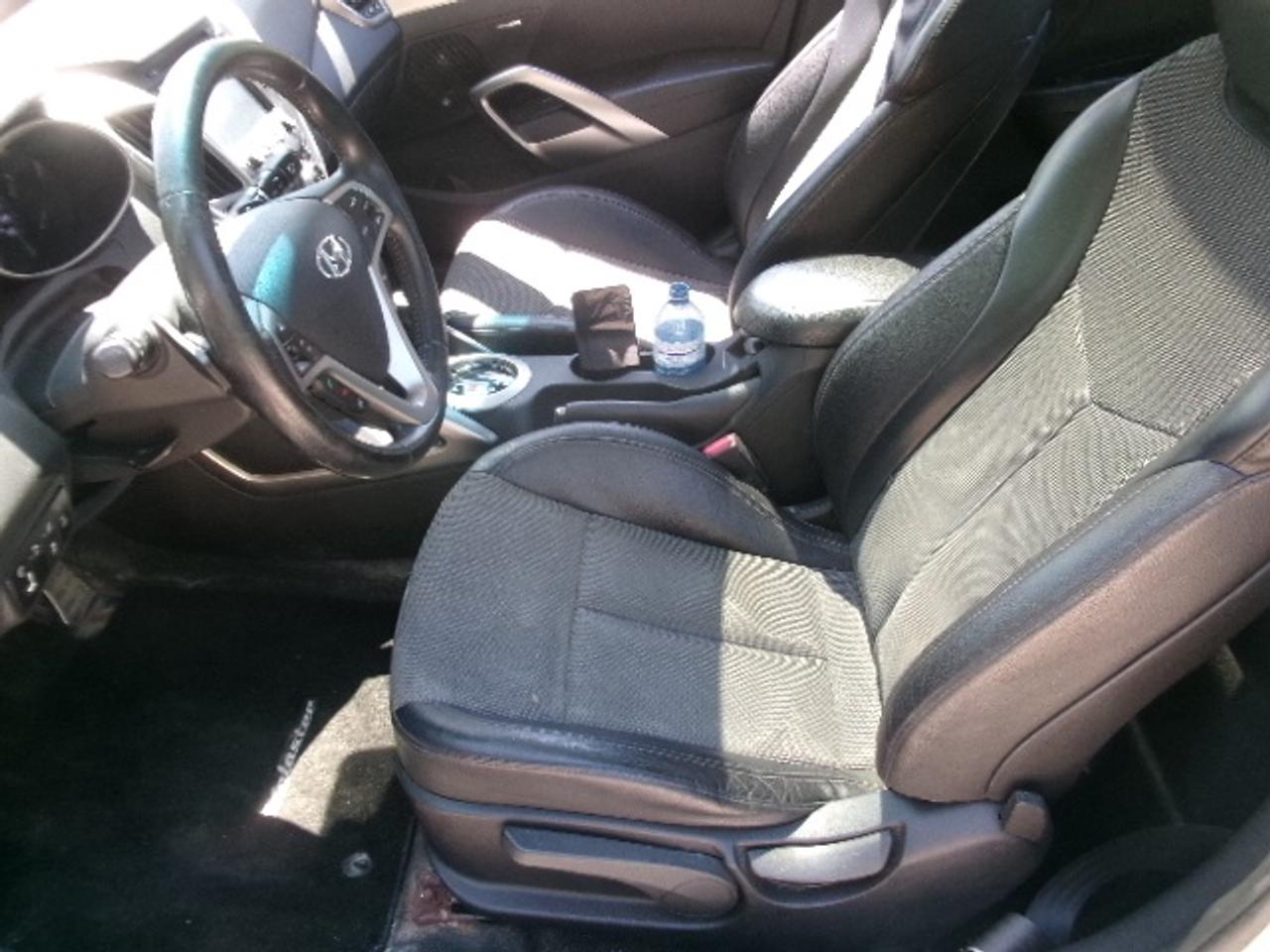 2013 Hyundai Veloster Base Photo