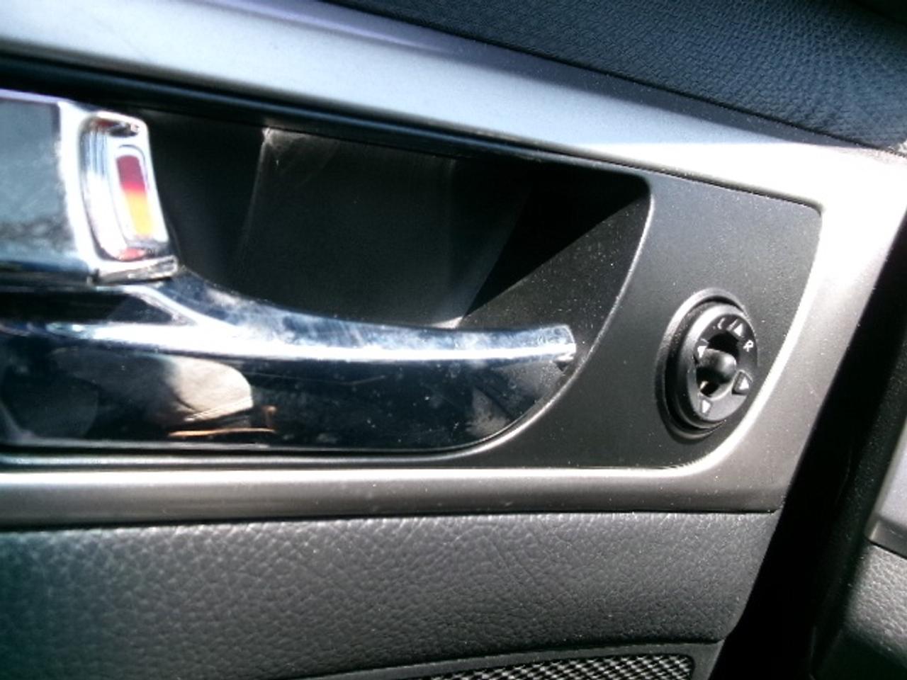 2013 Hyundai Veloster Base Photo