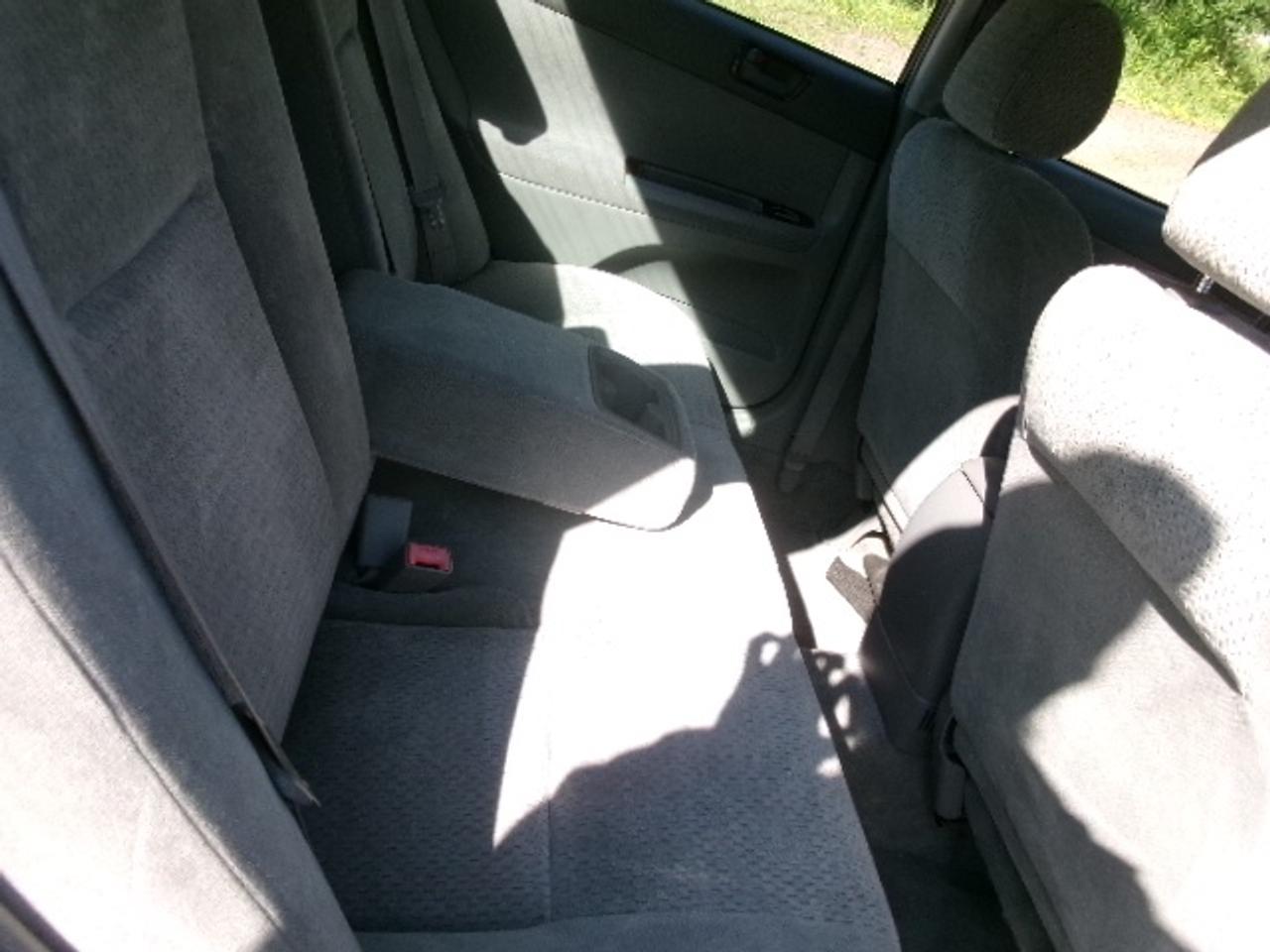 2002 Toyota Camry LE Photo