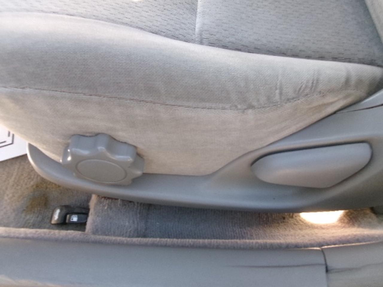 2002 Toyota Camry LE Photo