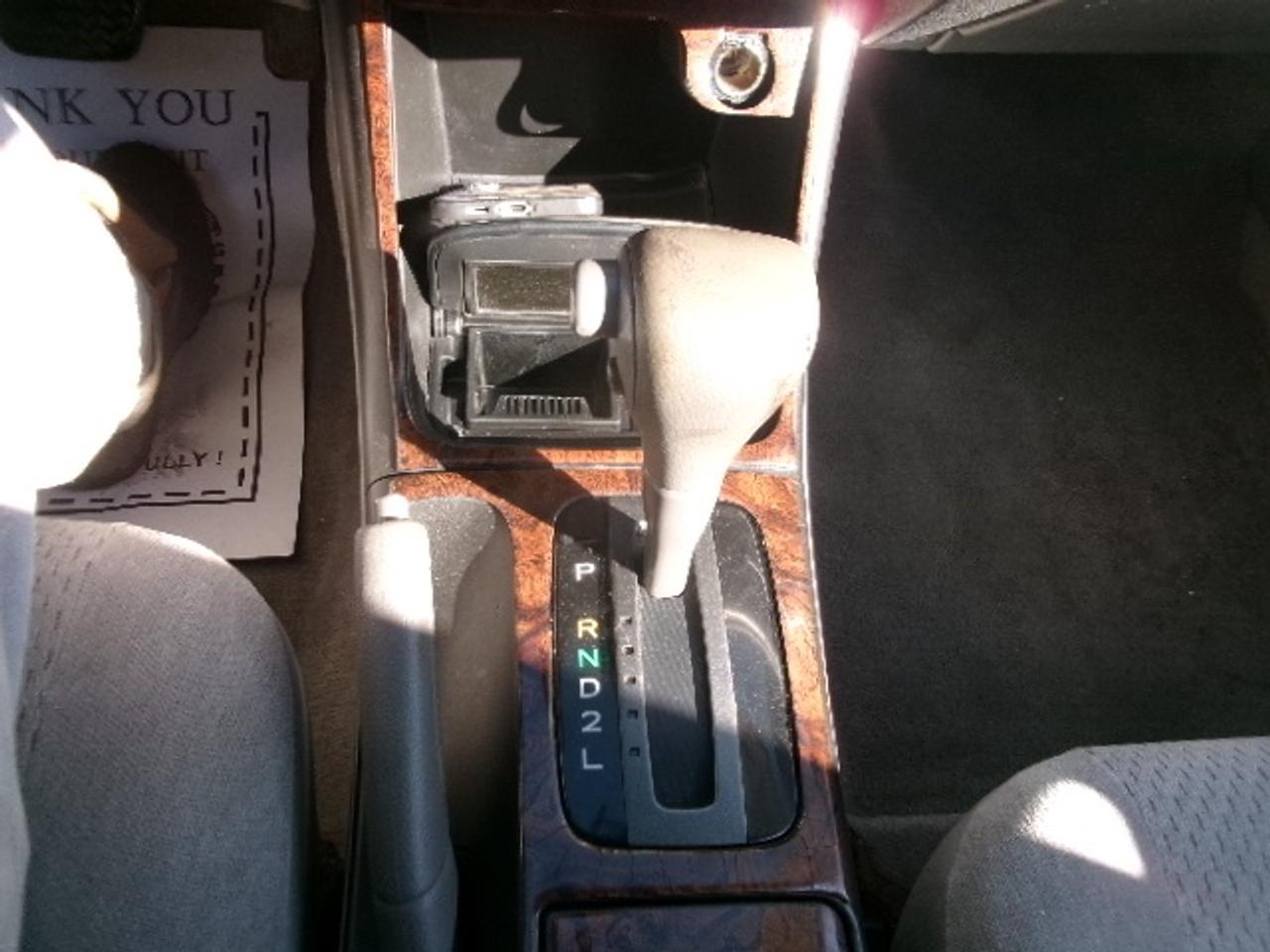 2002 Toyota Camry LE Photo