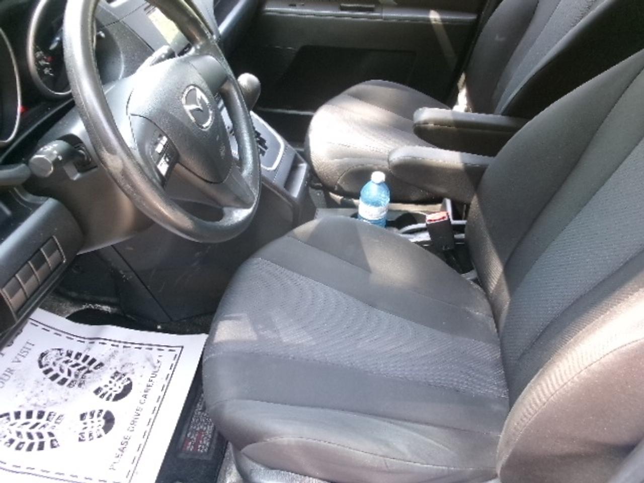 2013 Mazda MAZDA5 Touring Photo