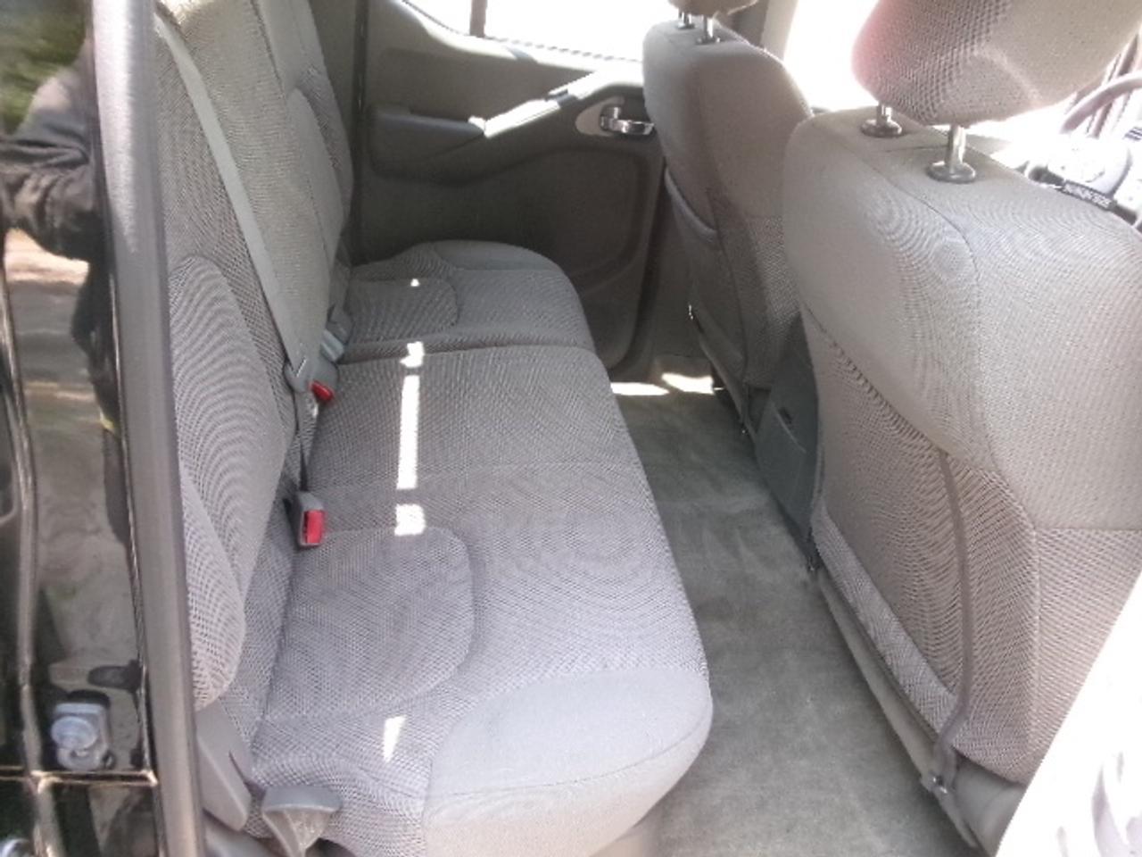 2015 Nissan Frontier SL Photo