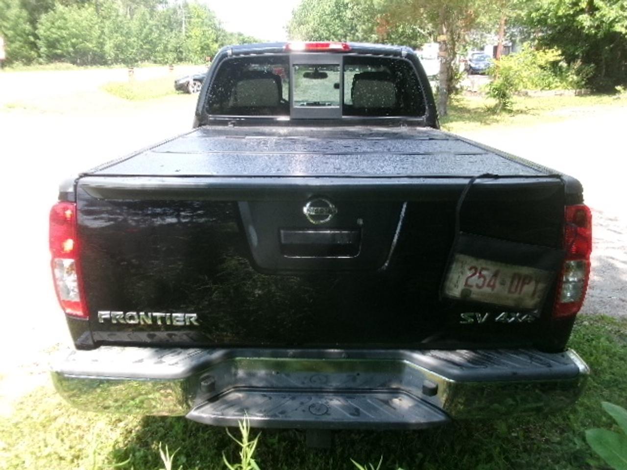 2015 Nissan Frontier SL Photo