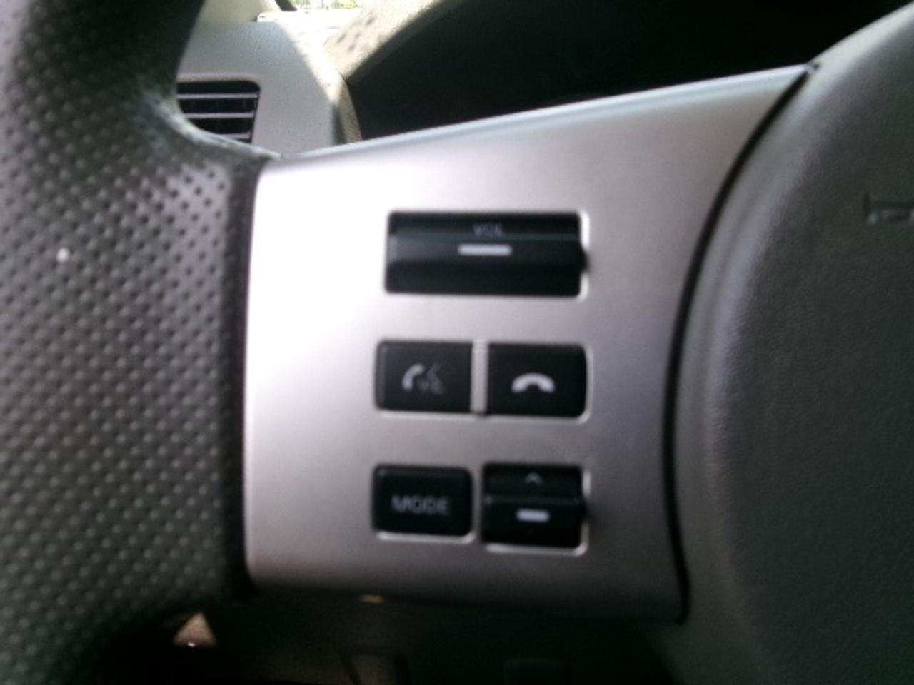 2015 Nissan Frontier SL Photo