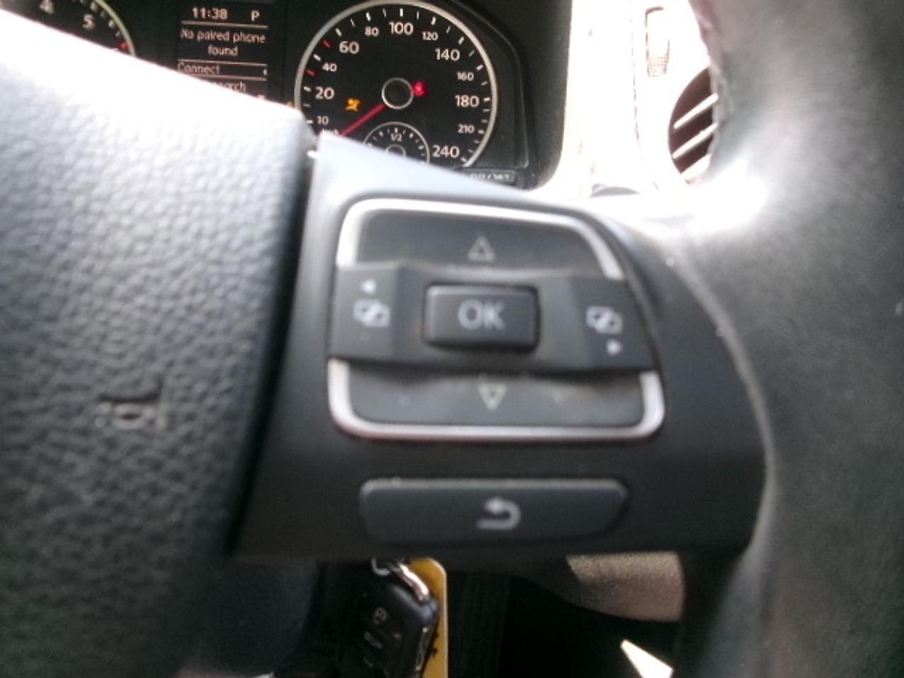 2013 Volkswagen Tiguan SEL Photo