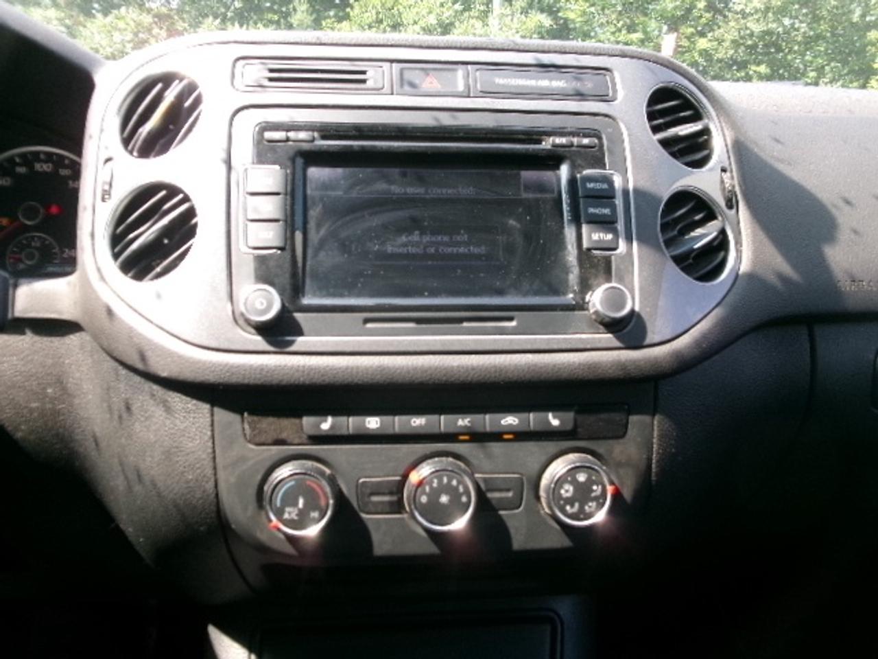 2013 Volkswagen Tiguan SEL Photo