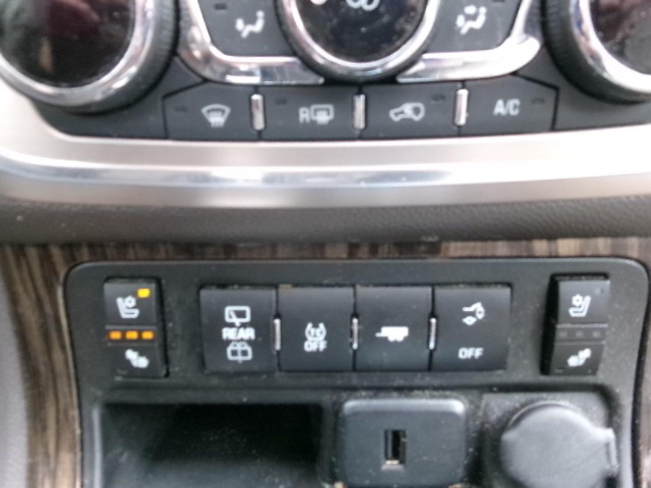 2015 GMC Acadia Denali Photo