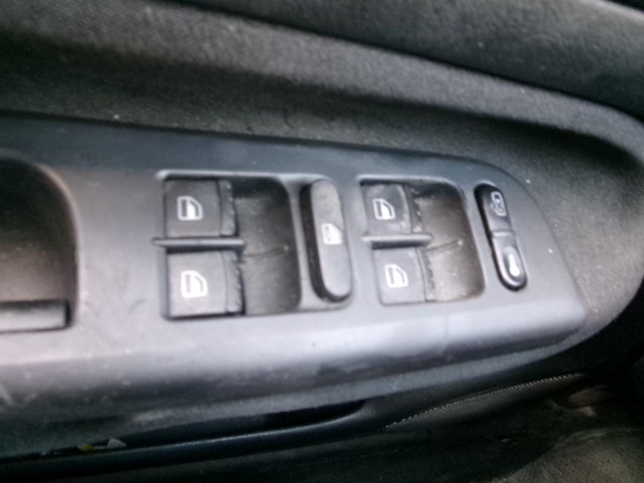 2007 Volkswagen Jetta GLX Photo