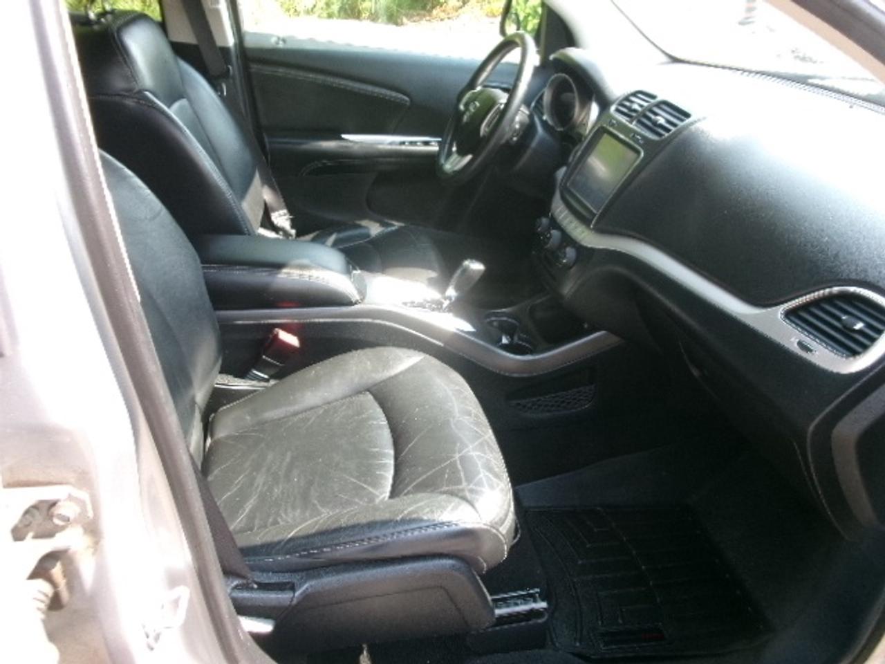 2015 Dodge Journey R/T Photo3