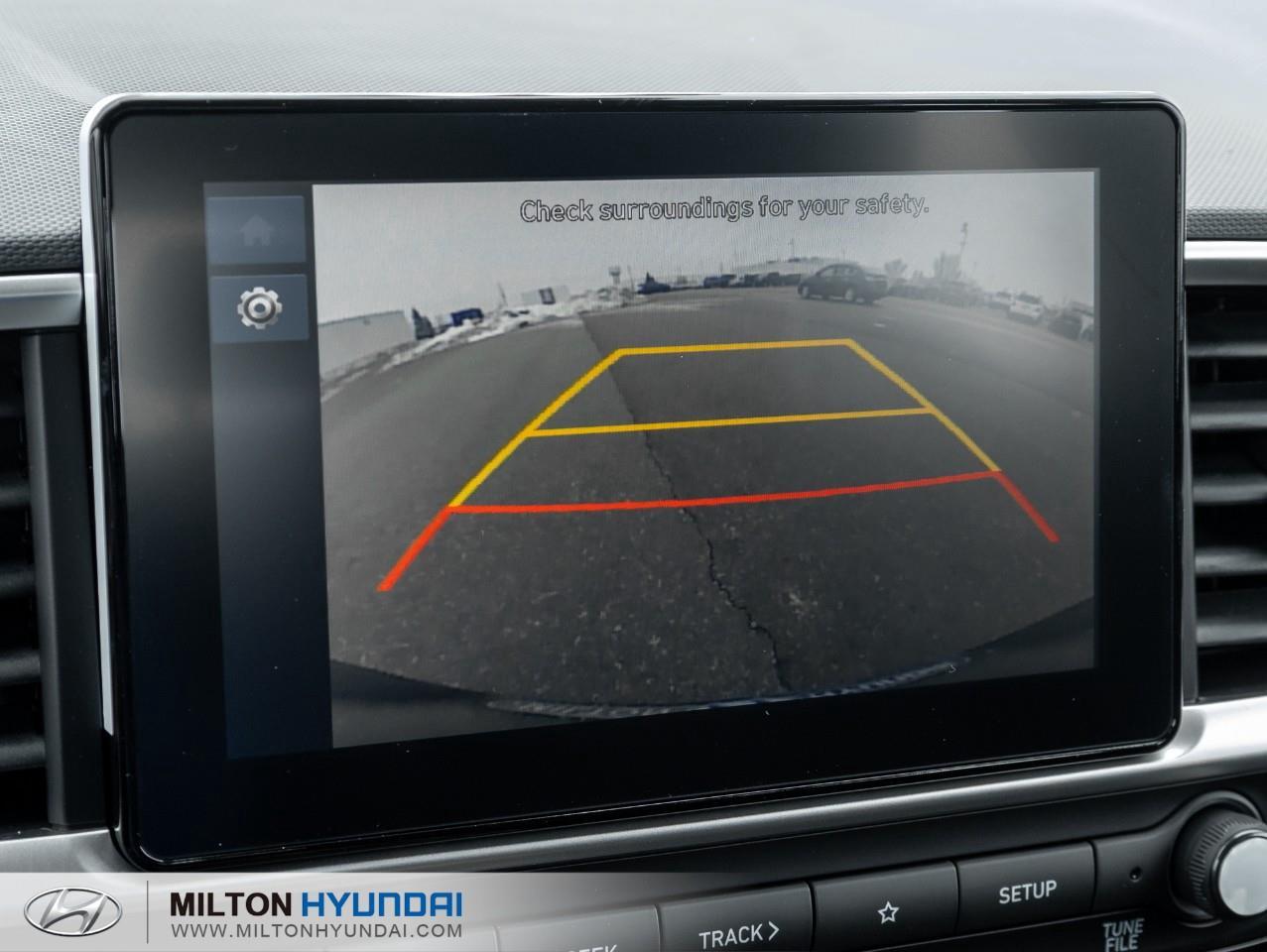 2026 Hyundai Venue Essential 4dr Front-Wheel Drive Photo
