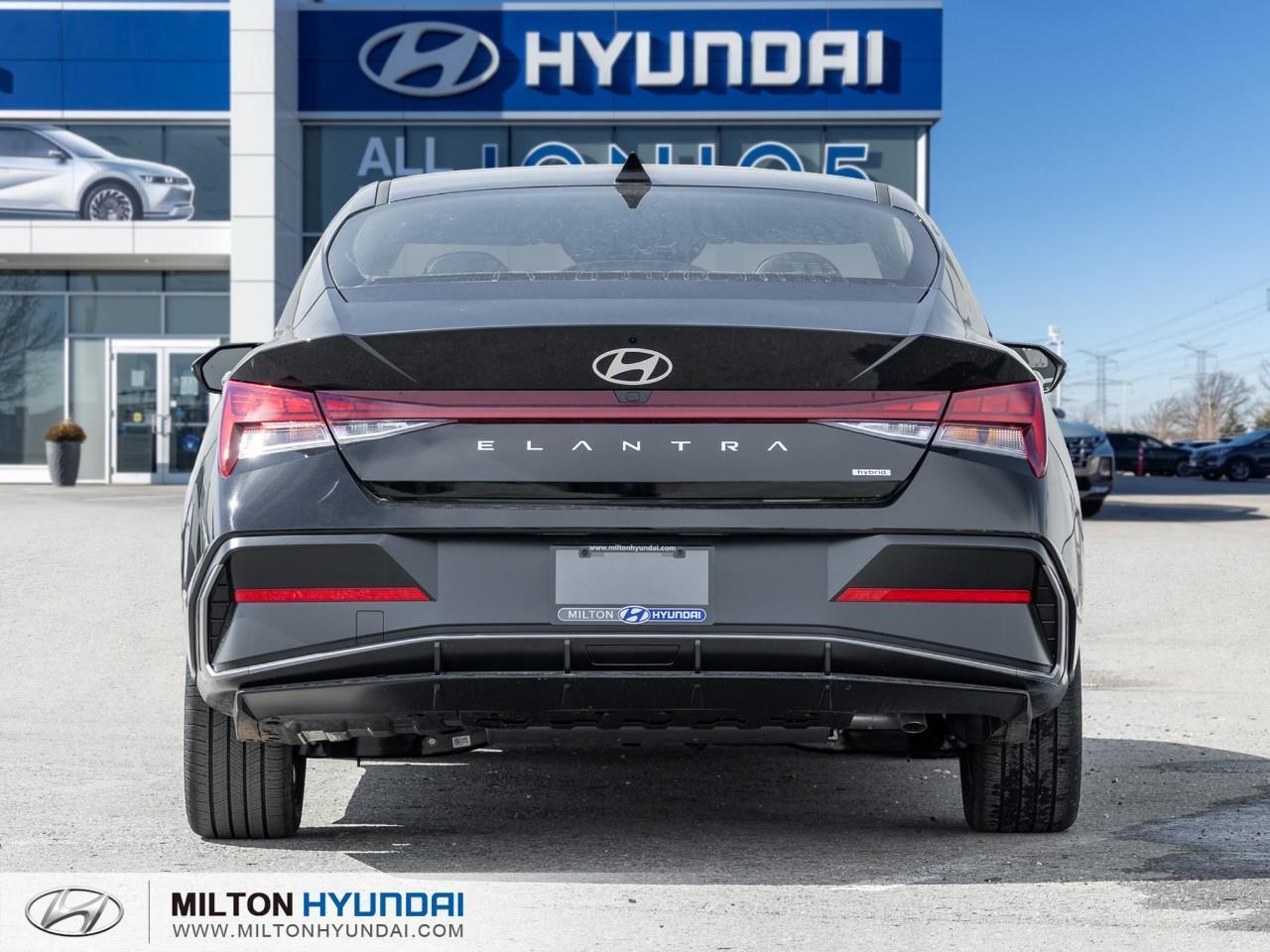 2026 Hyundai Elantra HEV Luxury 4dr Sedan Photo