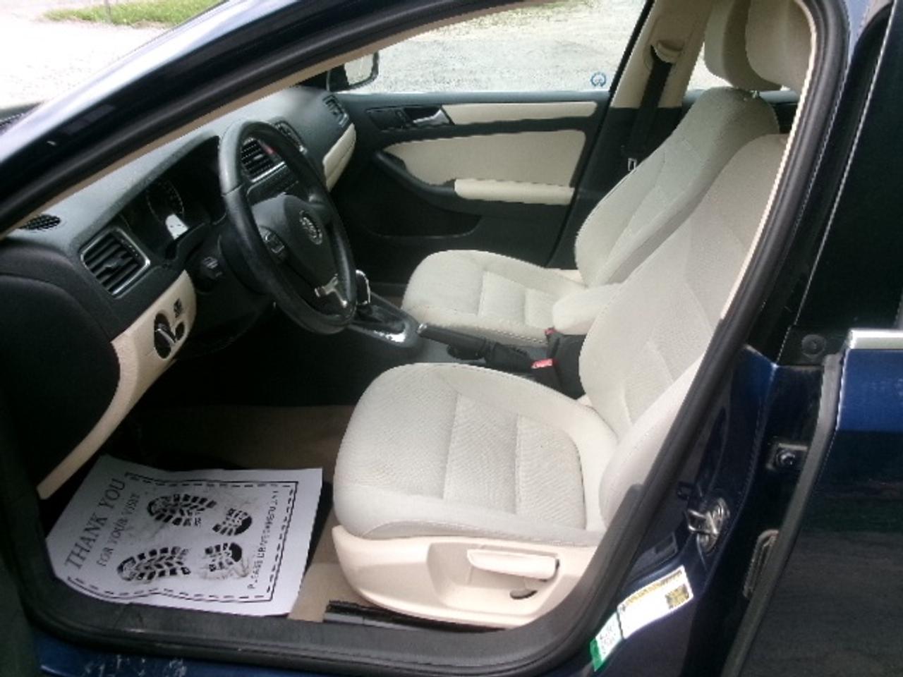 2012 Volkswagen Jetta BASE Photo