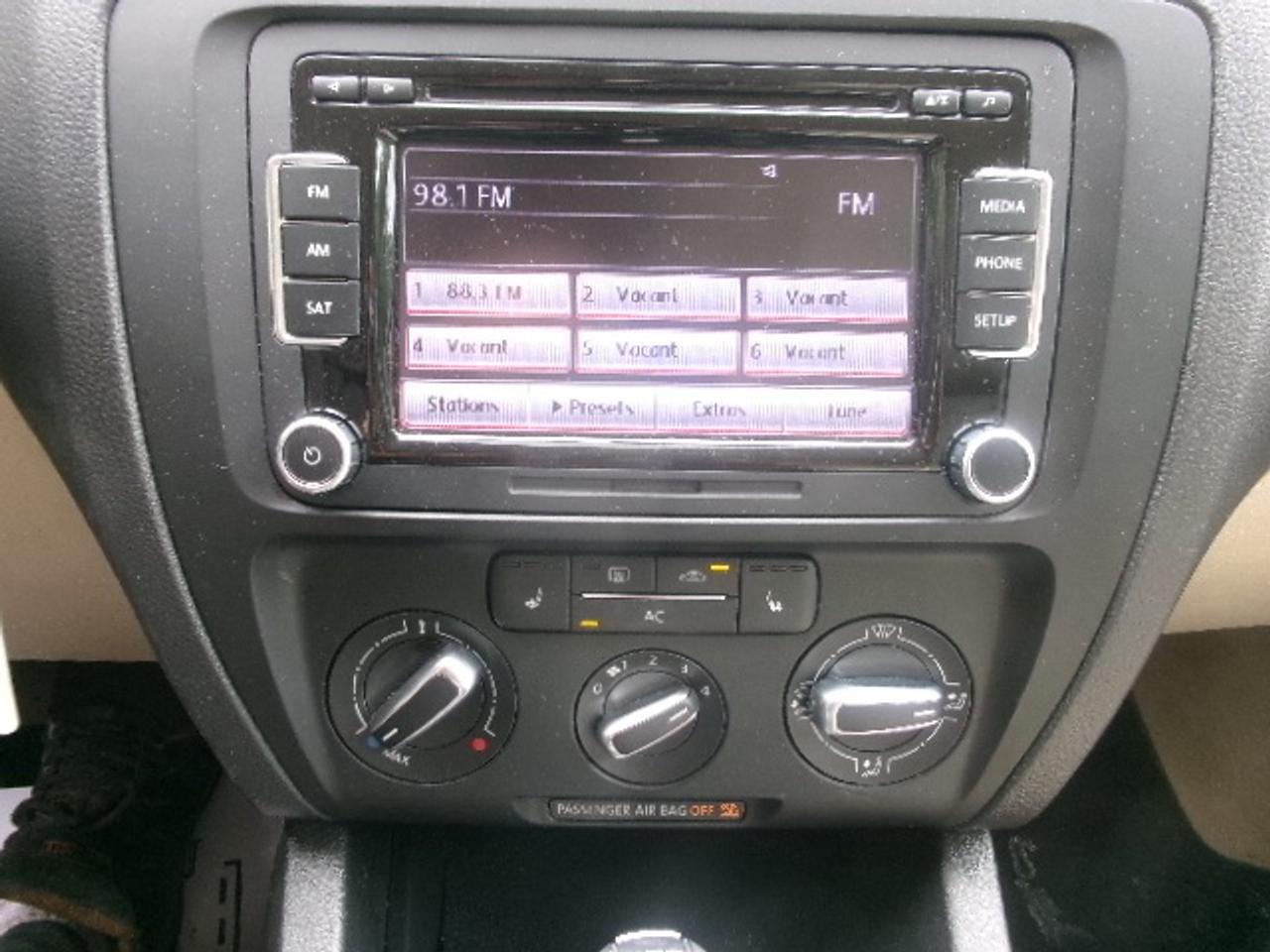 2012 Volkswagen Jetta BASE Photo