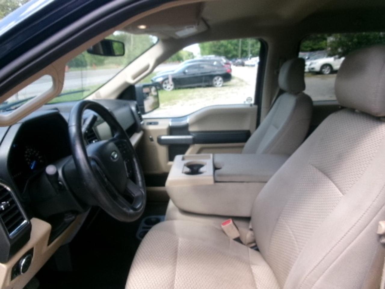 2015 Ford F-150 XLT Photo