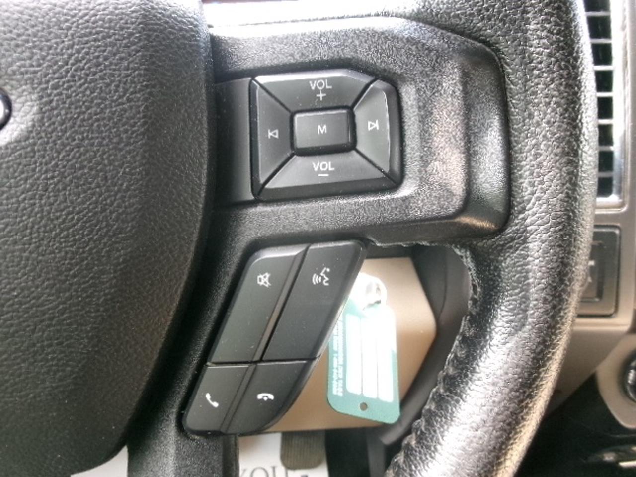 2015 Ford F-150 XLT Photo