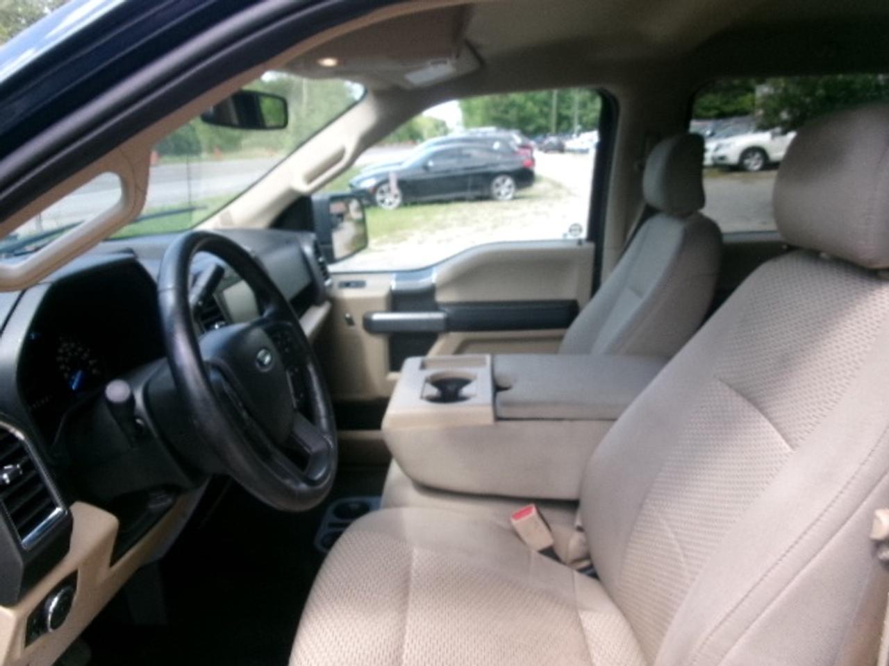 2015 Ford F-150 XLT Photo