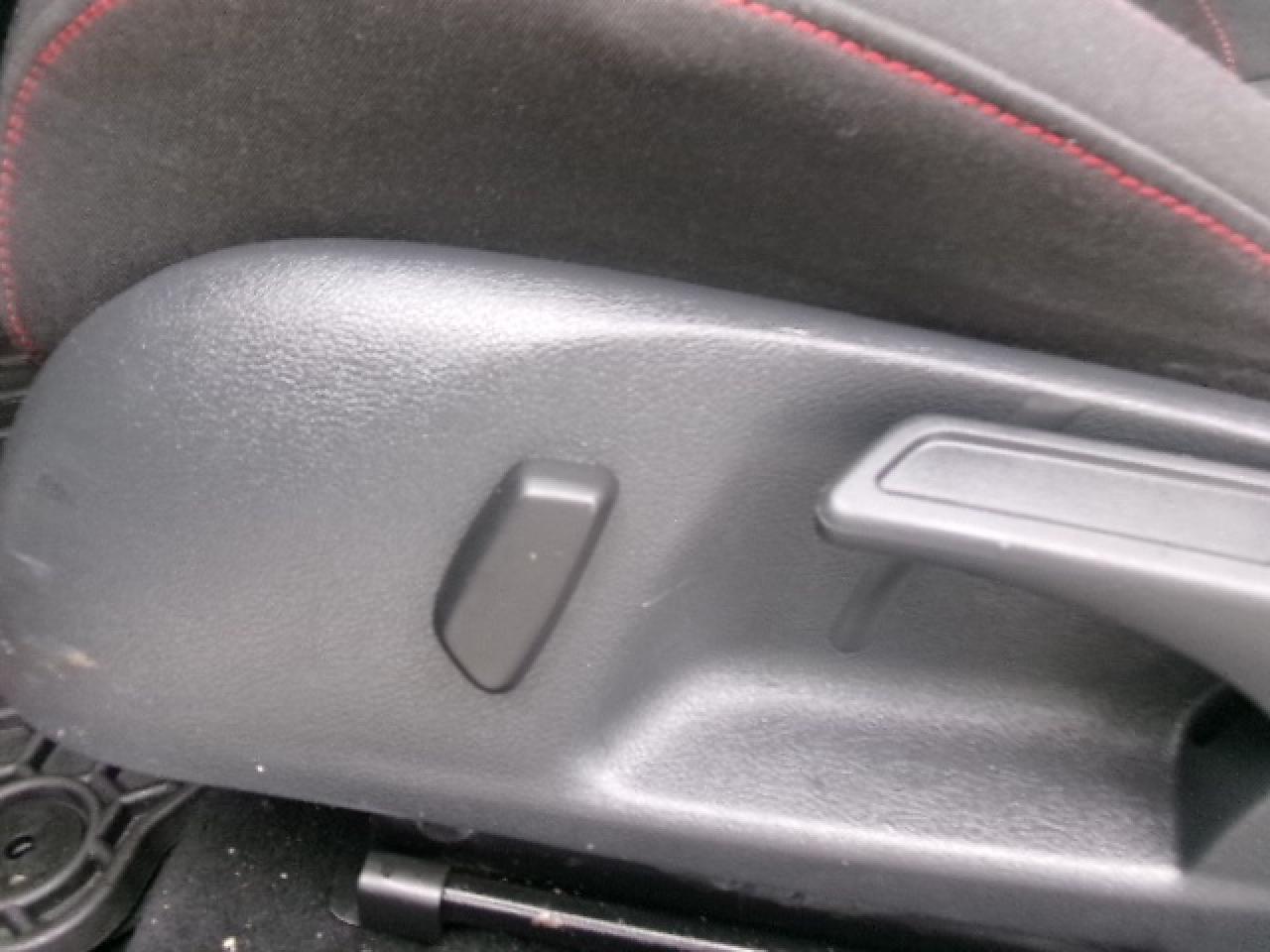 2013 Volkswagen GTI  Photo