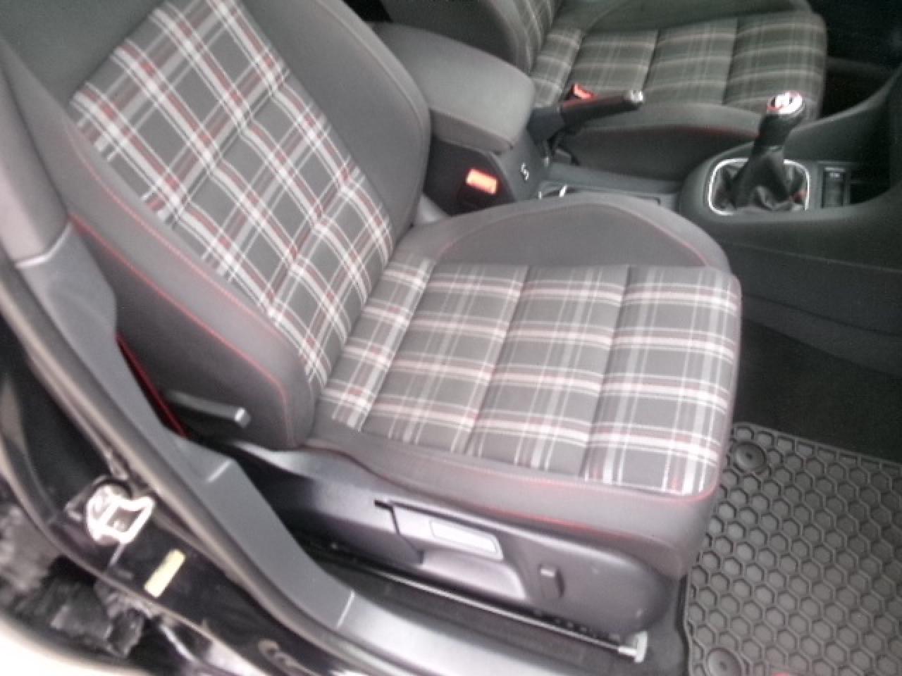 2013 Volkswagen GTI  Photo