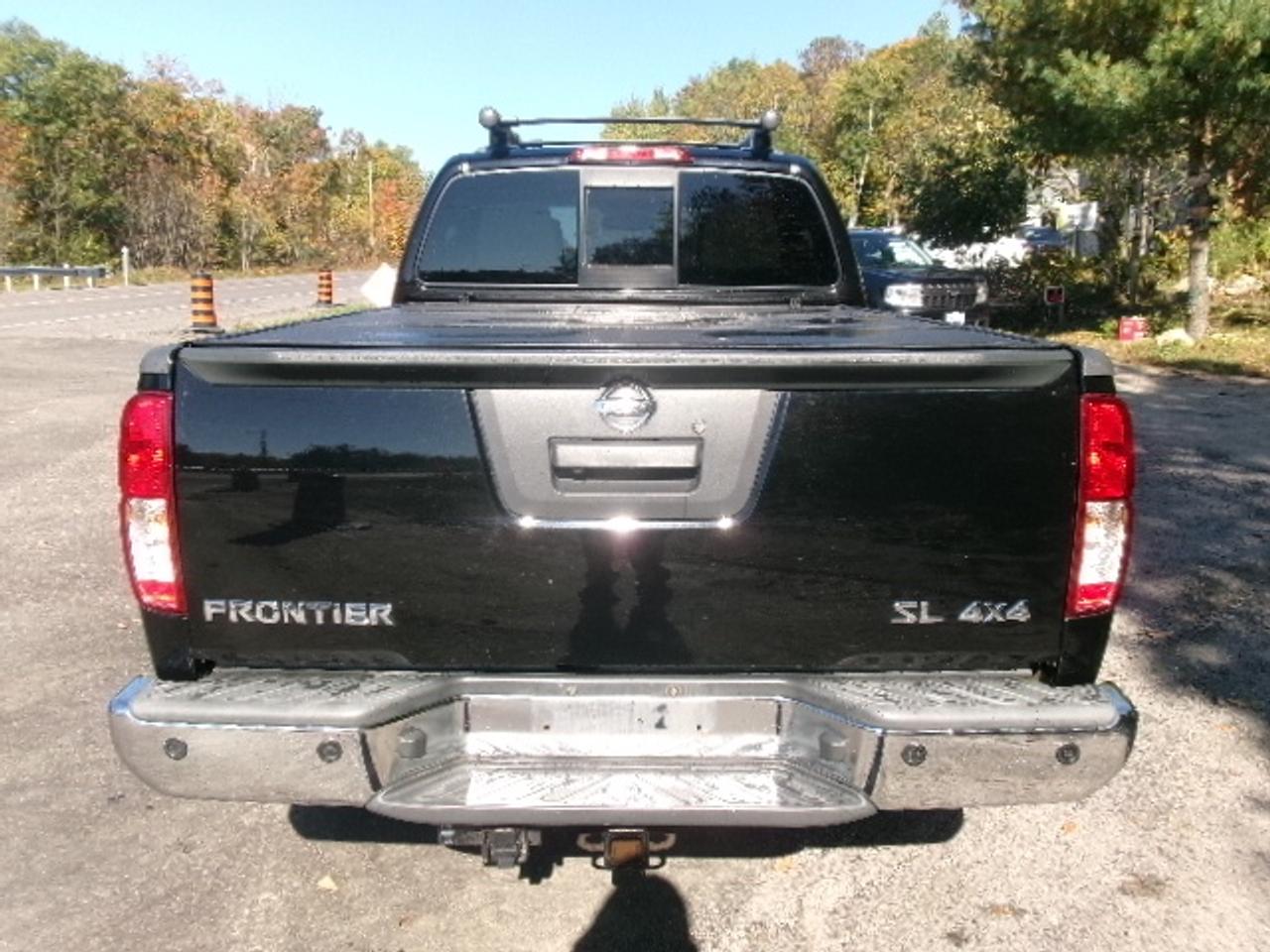 2015 Nissan Frontier SL Photo