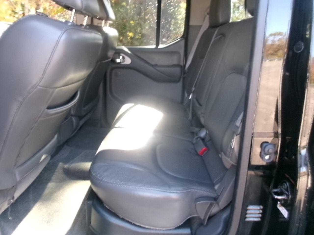 2015 Nissan Frontier SL Photo