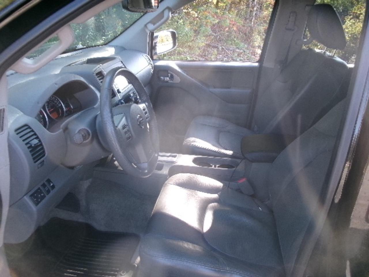 2015 Nissan Frontier SL Photo