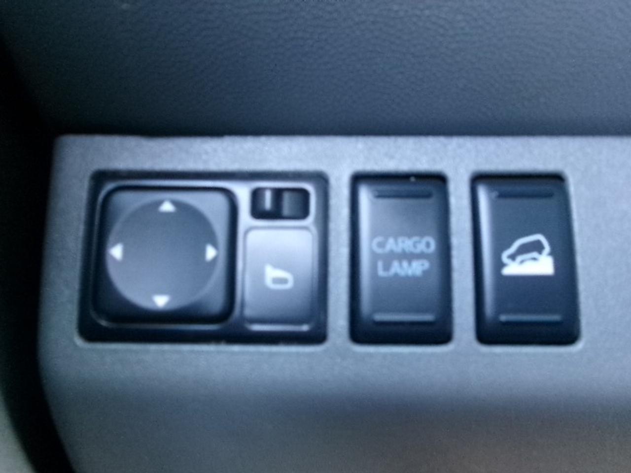 2015 Nissan Frontier SL Photo