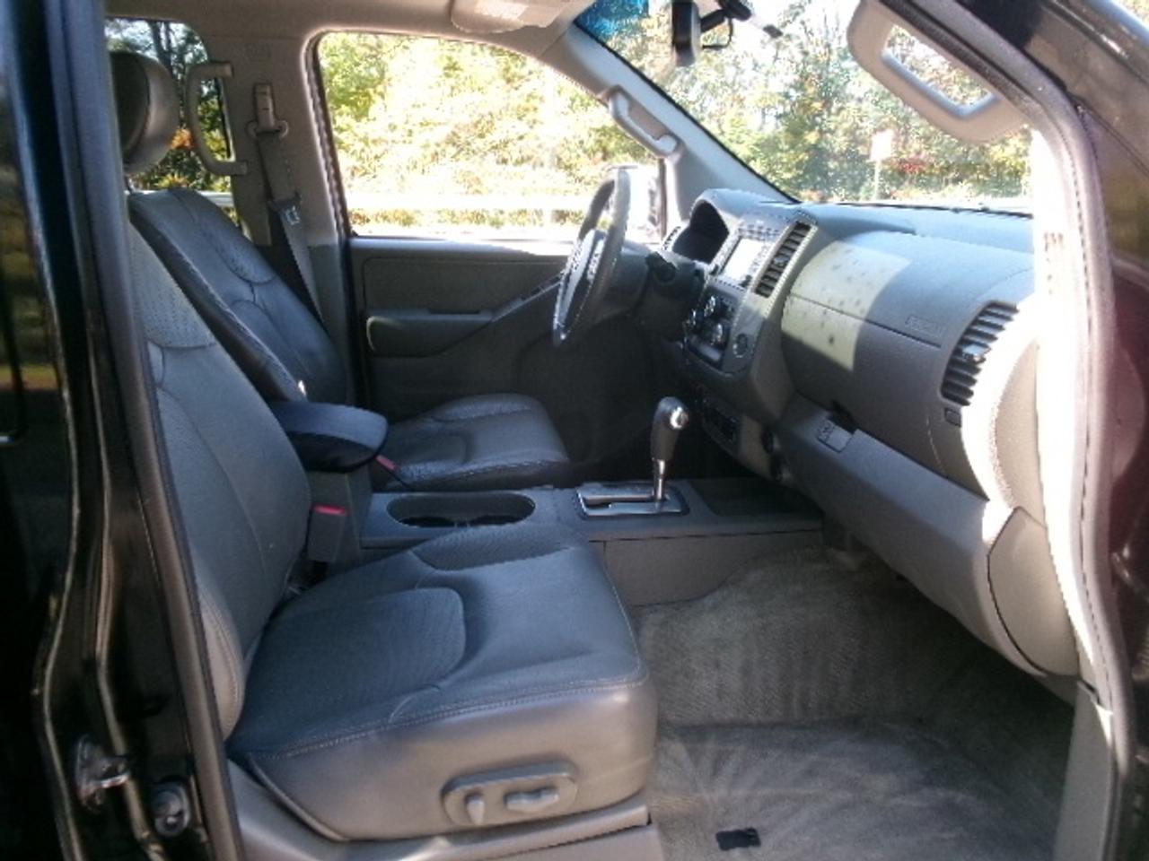 2015 Nissan Frontier SL Photo