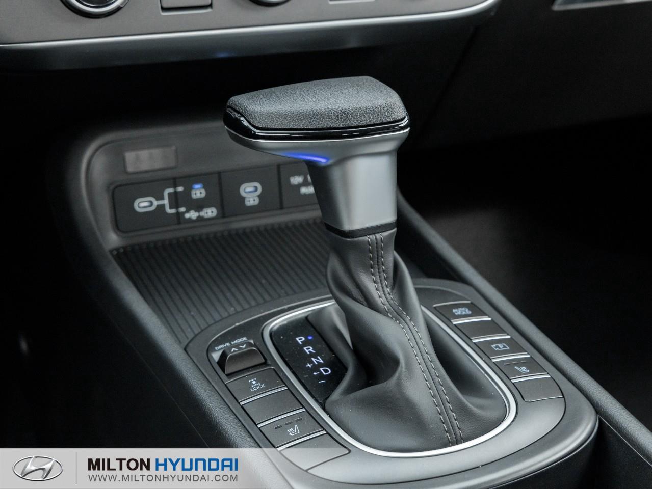 2026 Hyundai KONA 2.0L Essential 4dr All-Wheel Drive Photo