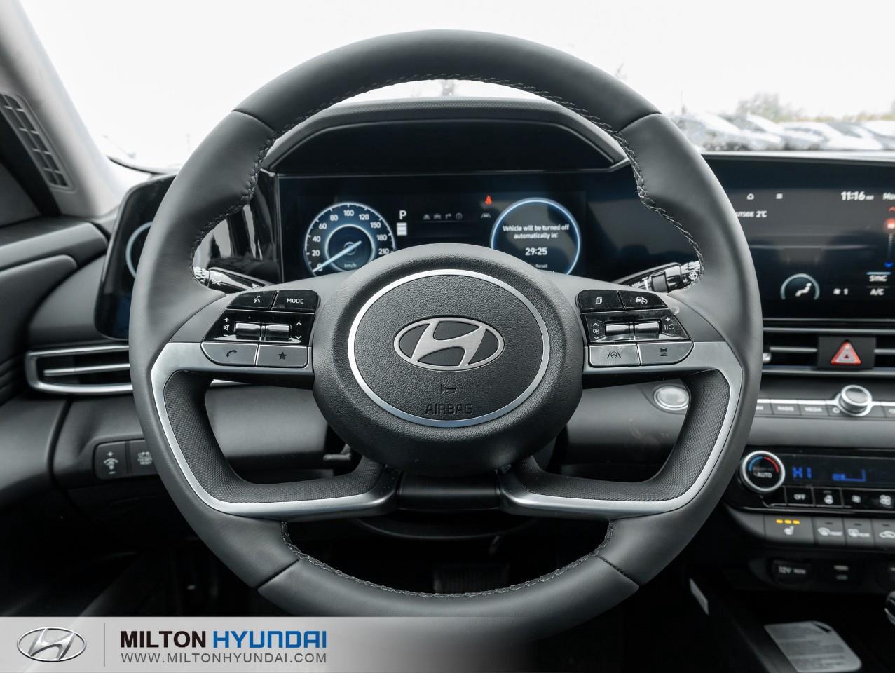 2026 Hyundai Elantra HEV Luxury 4dr Sedan Photo
