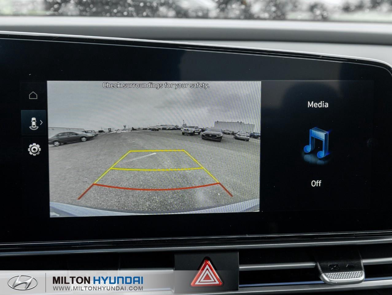2026 Hyundai Elantra HEV Luxury 4dr Sedan Photo