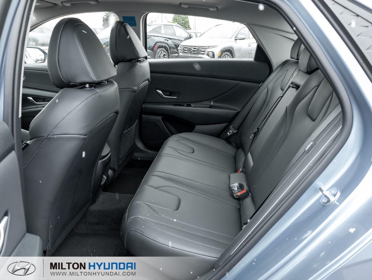 2026 Hyundai Elantra HEV Luxury 4dr Sedan Photo
